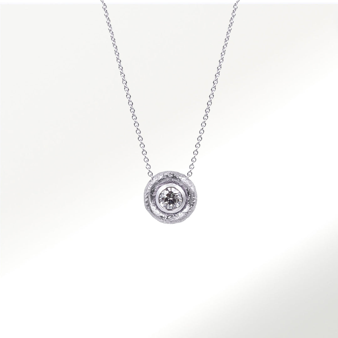 Colgante de la Colección Bubbles de oro blanco de 18 quilates con diamantes by Elena Carrera
