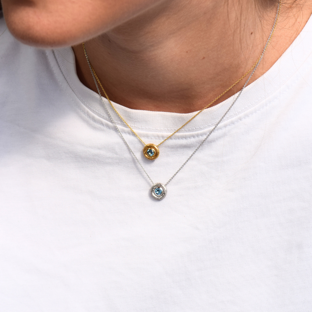 Bubbles White Gold Tanzanite Pendant