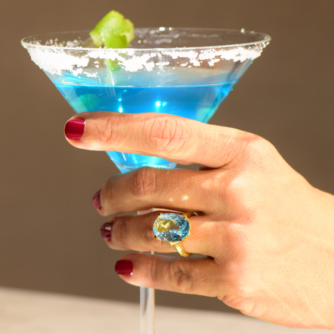 Cocktail Ring Topacio Azul y Oro Amarillo