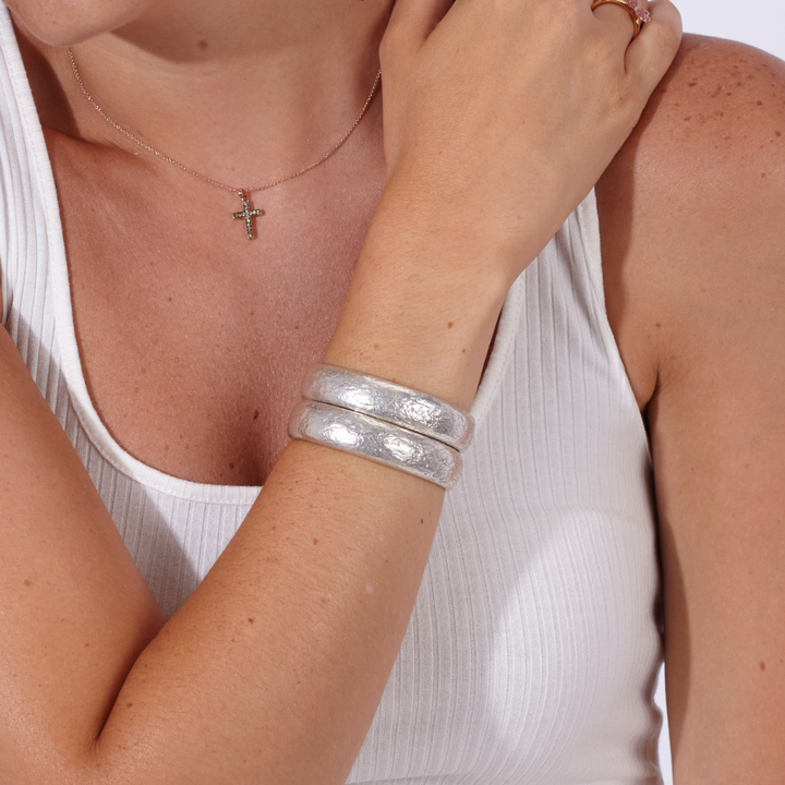 Brazalete Plata Textura Arena