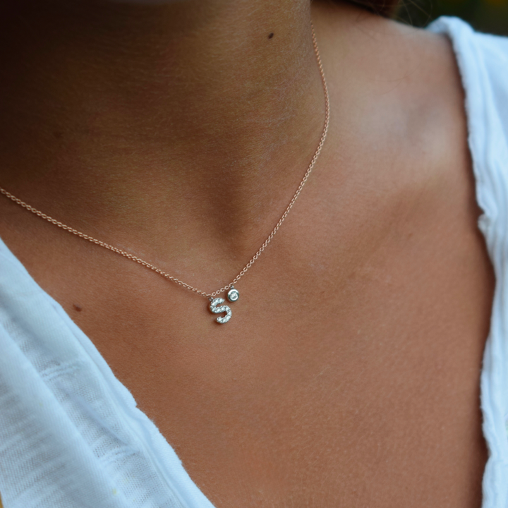 Collar Letra S Diamantes Oro Rosa