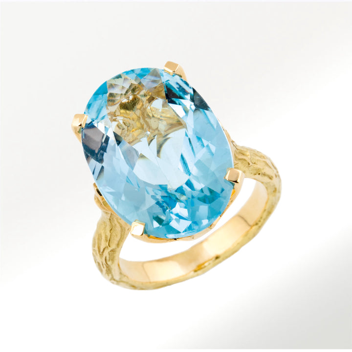 Cocktail Ring Topacio Azul y Oro Amarillo