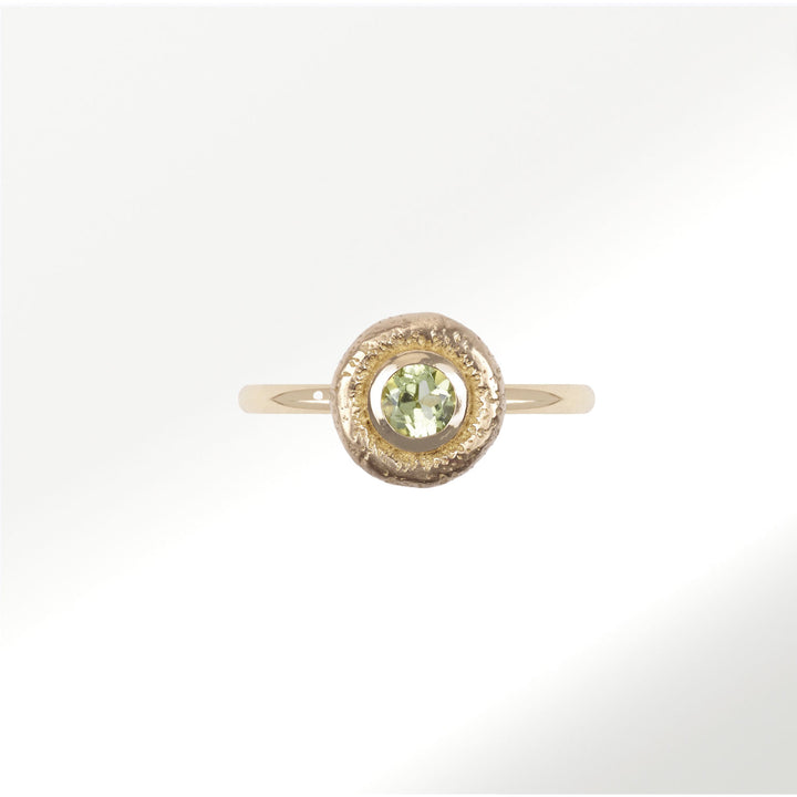 Anillo de la Colección Bubbles de oro amarillo de 18 quilates con peridoto by Elena Carrera