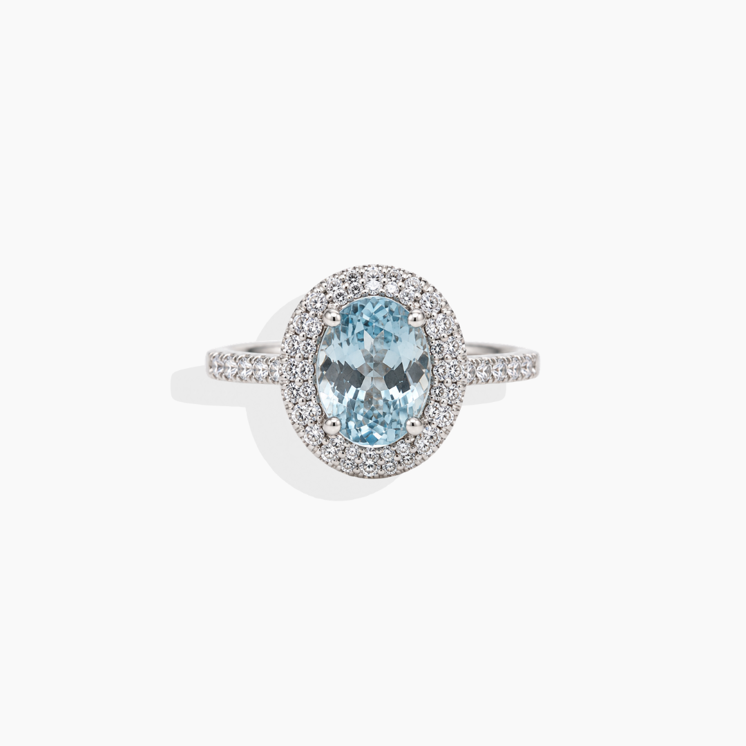 Anillo de compromiso en oro blanco 18k con aguamarina y diamantes naturales de By Elena Carrera