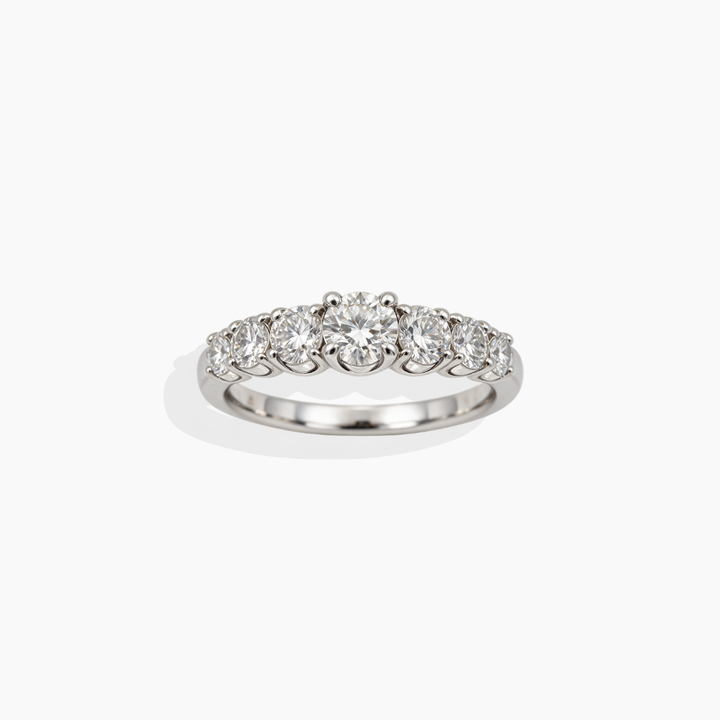 Anillo Éclat en oro blanco 18k con diamantes naturales talla brillante | By Elena Carrera