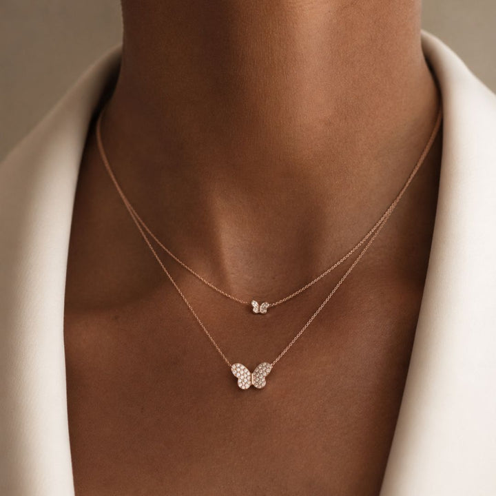 Mariposa Mini — Collar de oro rosa 18k con diamantes