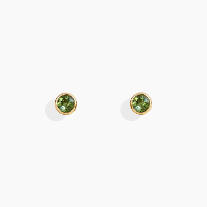 Pendientes realizados con peridoto y oro amarillo 18k de By Elena Carrera