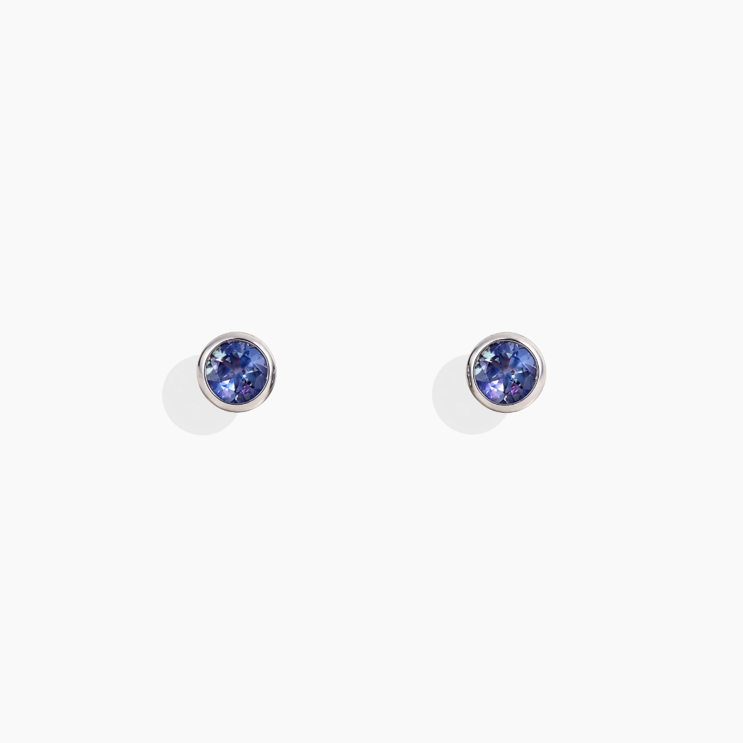 Pendientes realizados con tanzanita y oro blanco 18k de By Elena Carrera