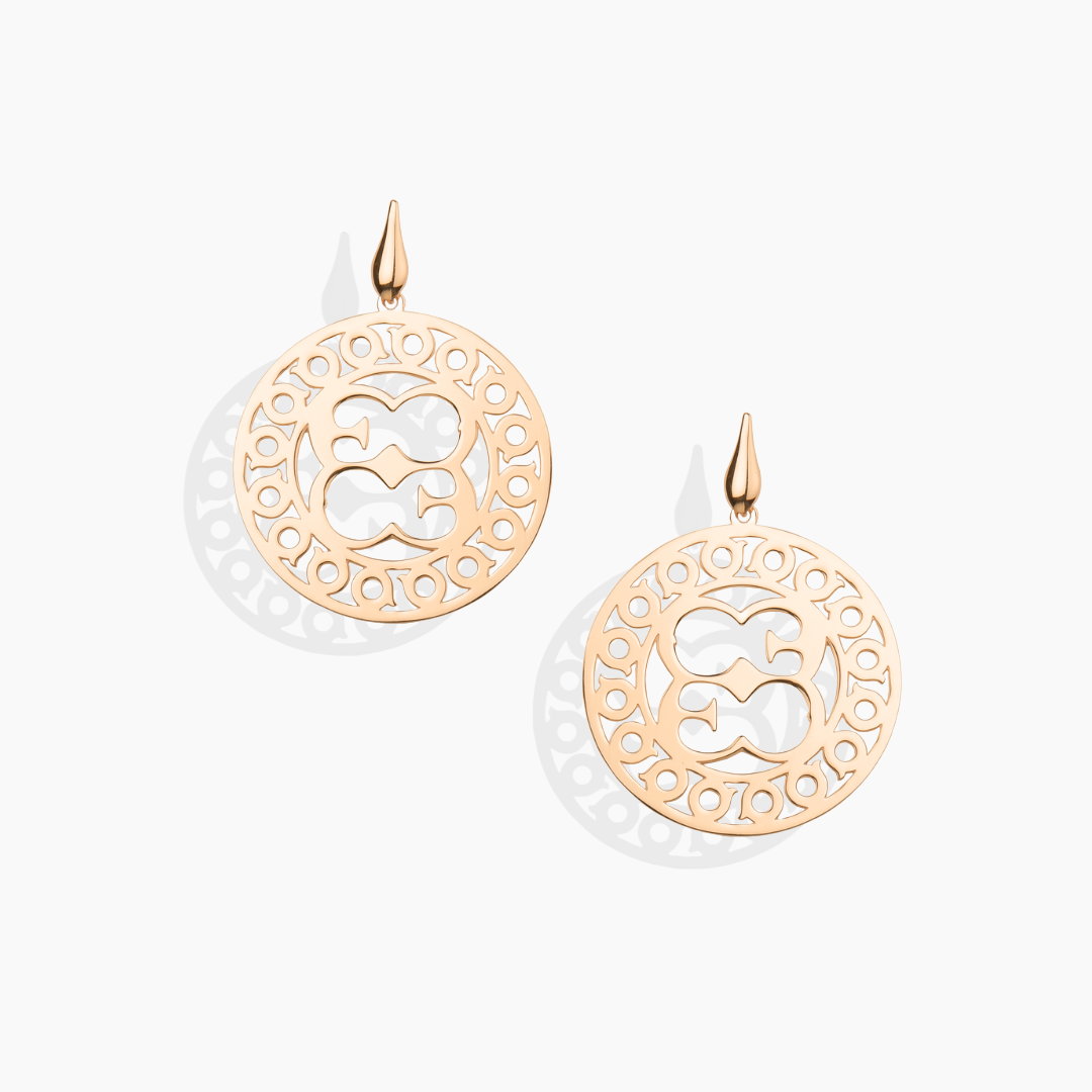 Pendientes circulares grandes realizados en plata de ley 925 con baño de oro amarillo 18k de By Elena Carrera