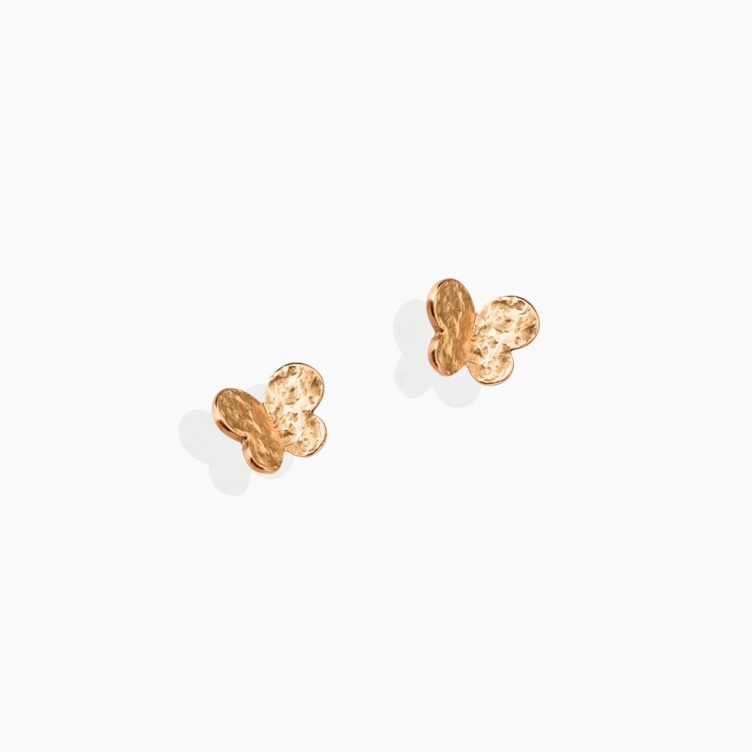 Pendientes mariposa mini en oro rosa de 18 quilates con acabado textura arena